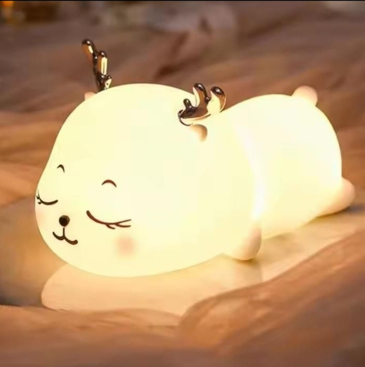 Nostalgic sleeping deer light